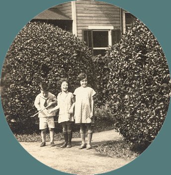 Vintage Photo 1920s/1930s Children Pose by Bush TOPIARY