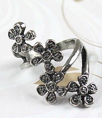 Vintage Inspired Rose Cluster Ring