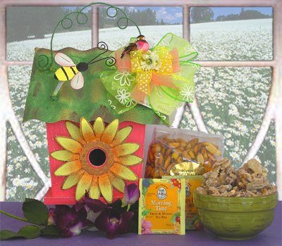 Daisy Delight Birdhouse