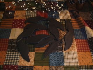 15 Primitive Crows for Fixins or Bowl Fillers