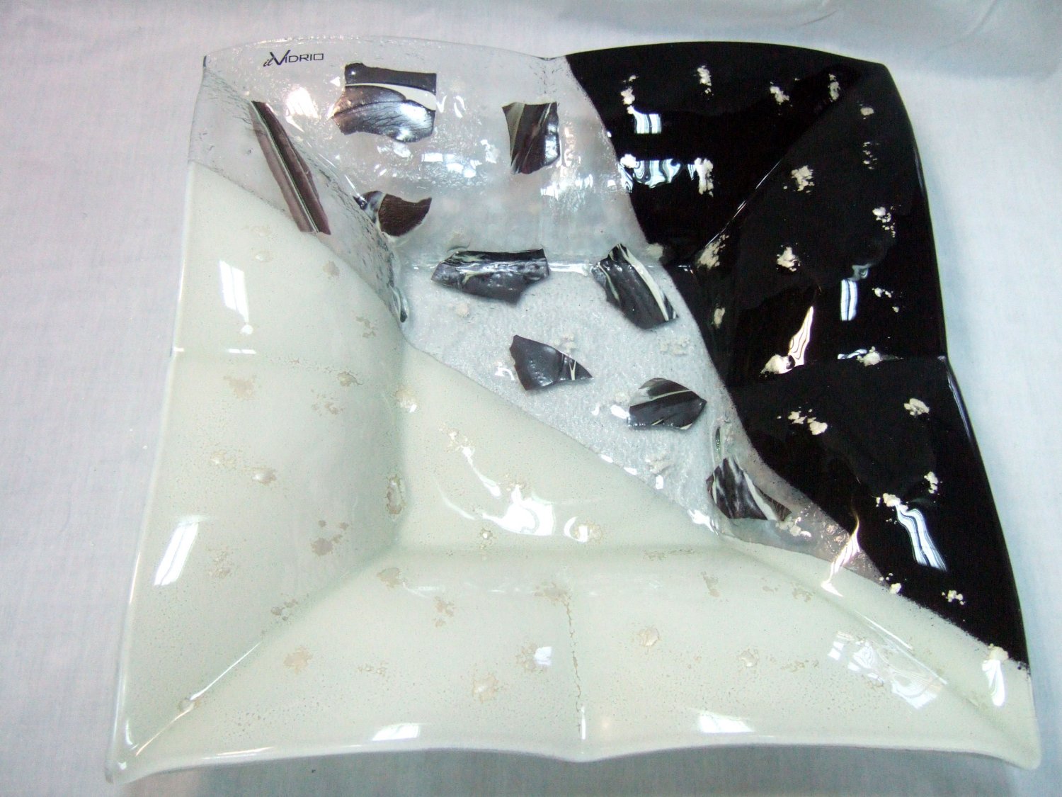 Fused glass serving plate