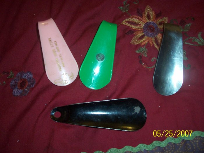 Lot of 4 Vintage Shoe Horns FREE SHIPPING