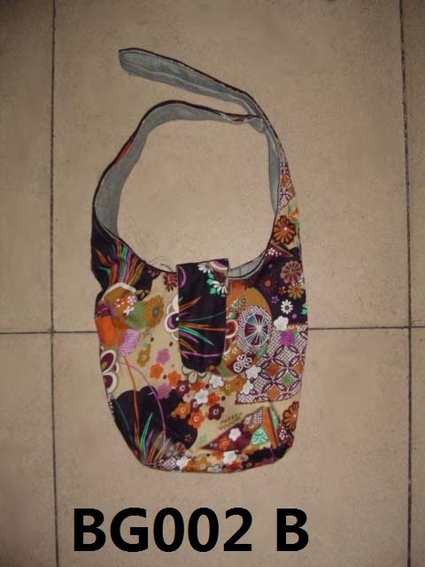 Chinese Fabric purse with un tie strip