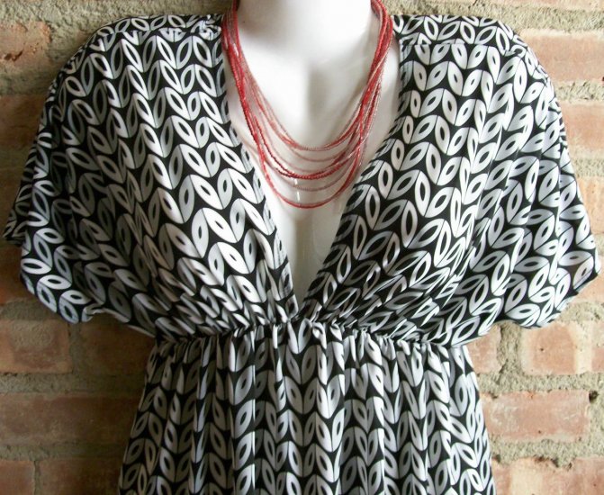 OutFitKit kimono sleeve graphic print v-neck empire waist dress gray black white with accessories