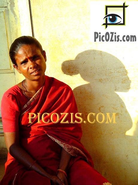 VPE005201109 - Indian woman - 20x30cm (8x12")