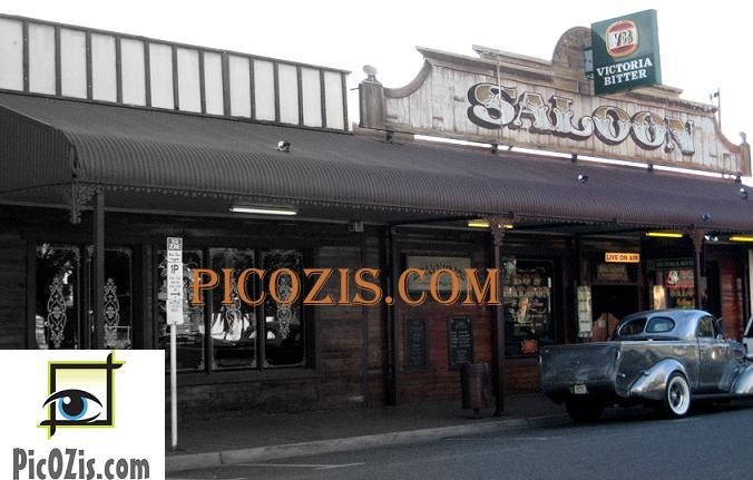VCI005201109 - Saloon pub in Alice Springs - 15x20cm (6x8")