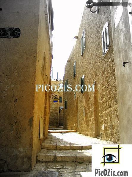 VCI007201109 – Jaffa’s streets photograph print – 28x35cm (11x14â€)