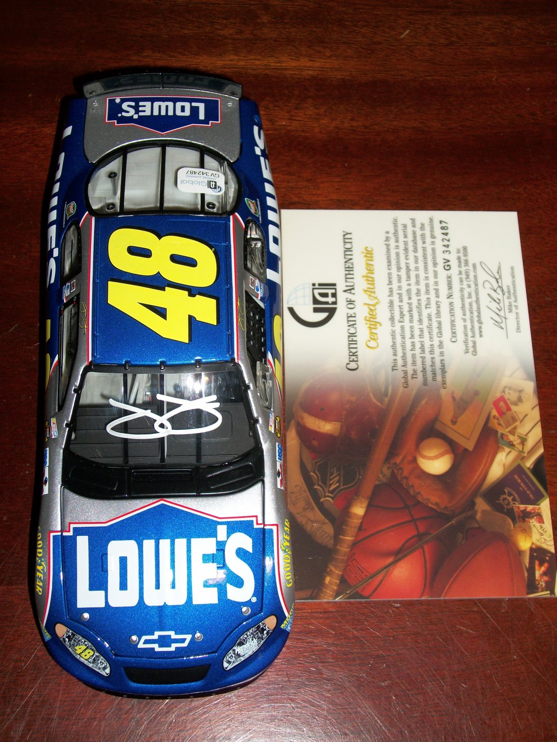 Jimmie Johnson autographed 1:24 Lowe's car