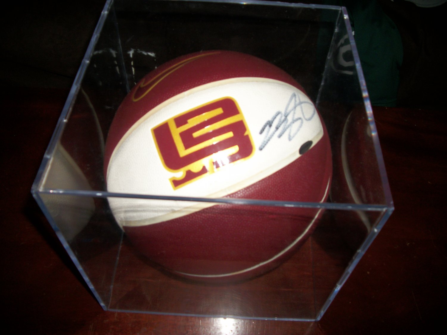 Lebron James autographed basketball UDA