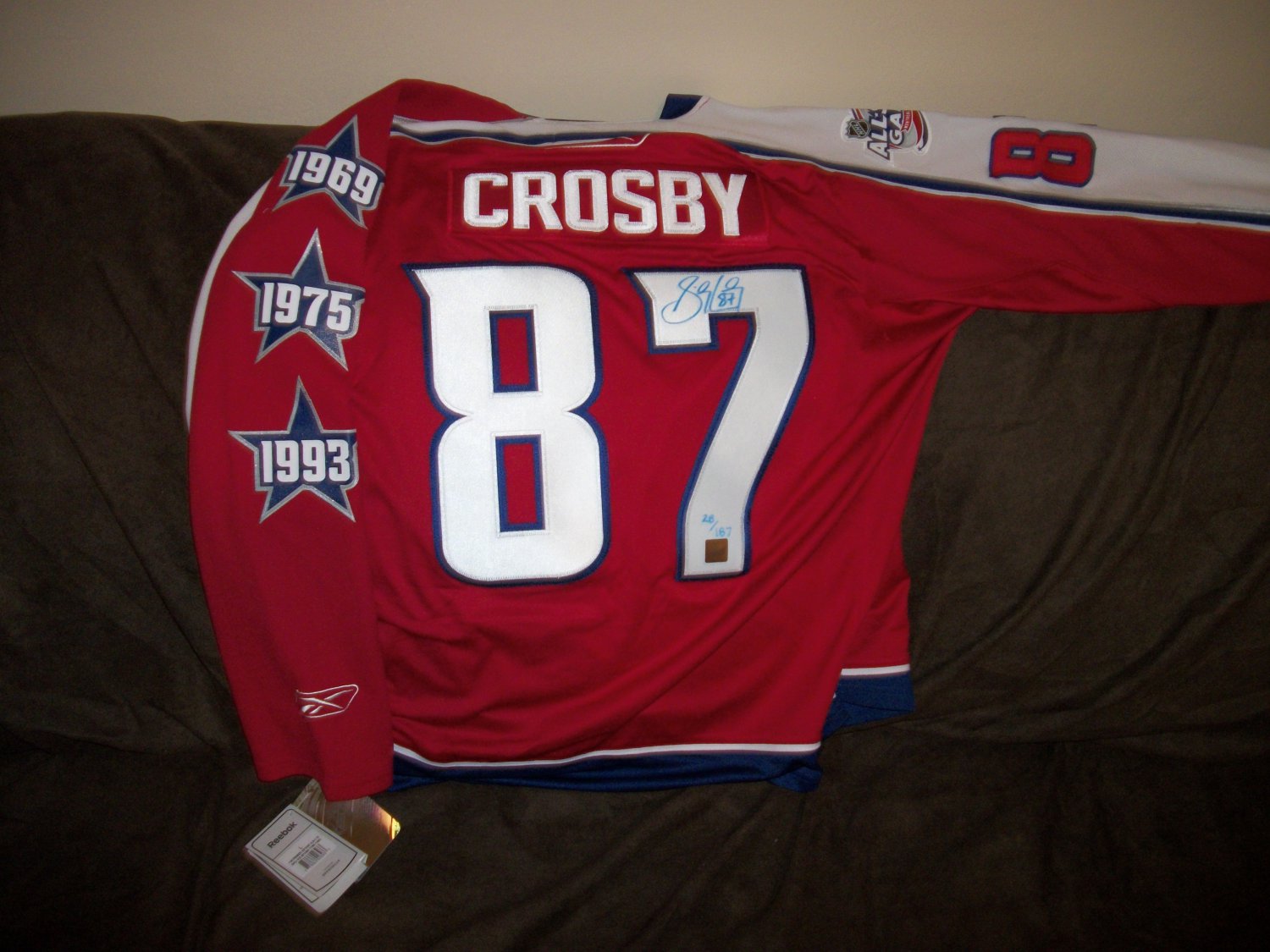 Sydeny Crosby autographed Limited Edition 2009 All-Star jersey