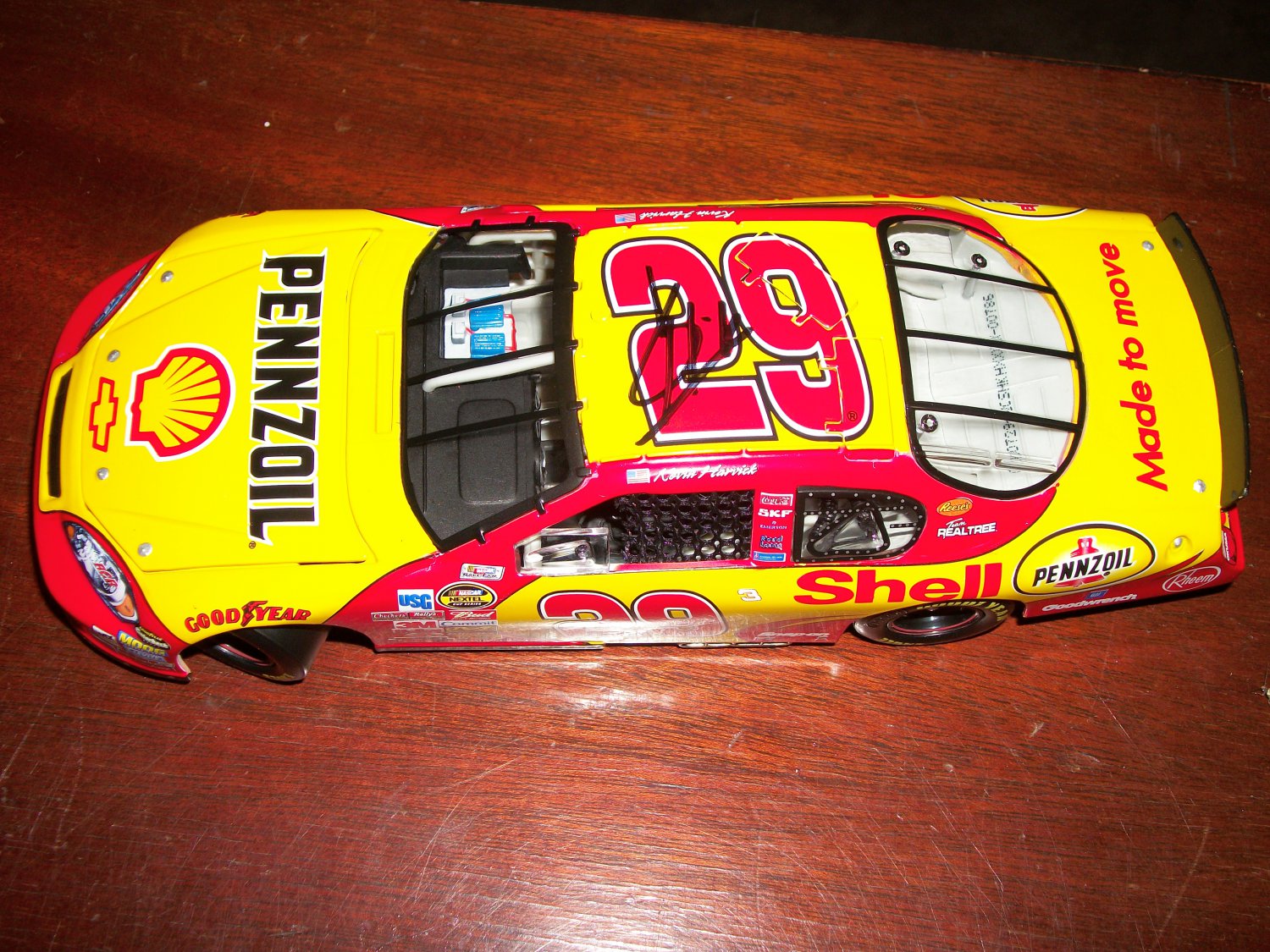 Kevin Harvick autographed 1:24 diecast car