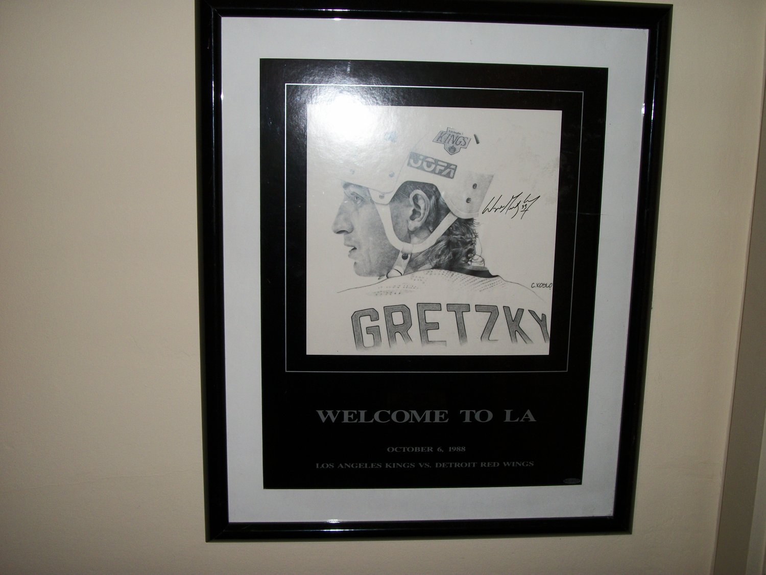 Wayne Gretzky autographed 16 by 20 "Welcome to LA" poster drawing