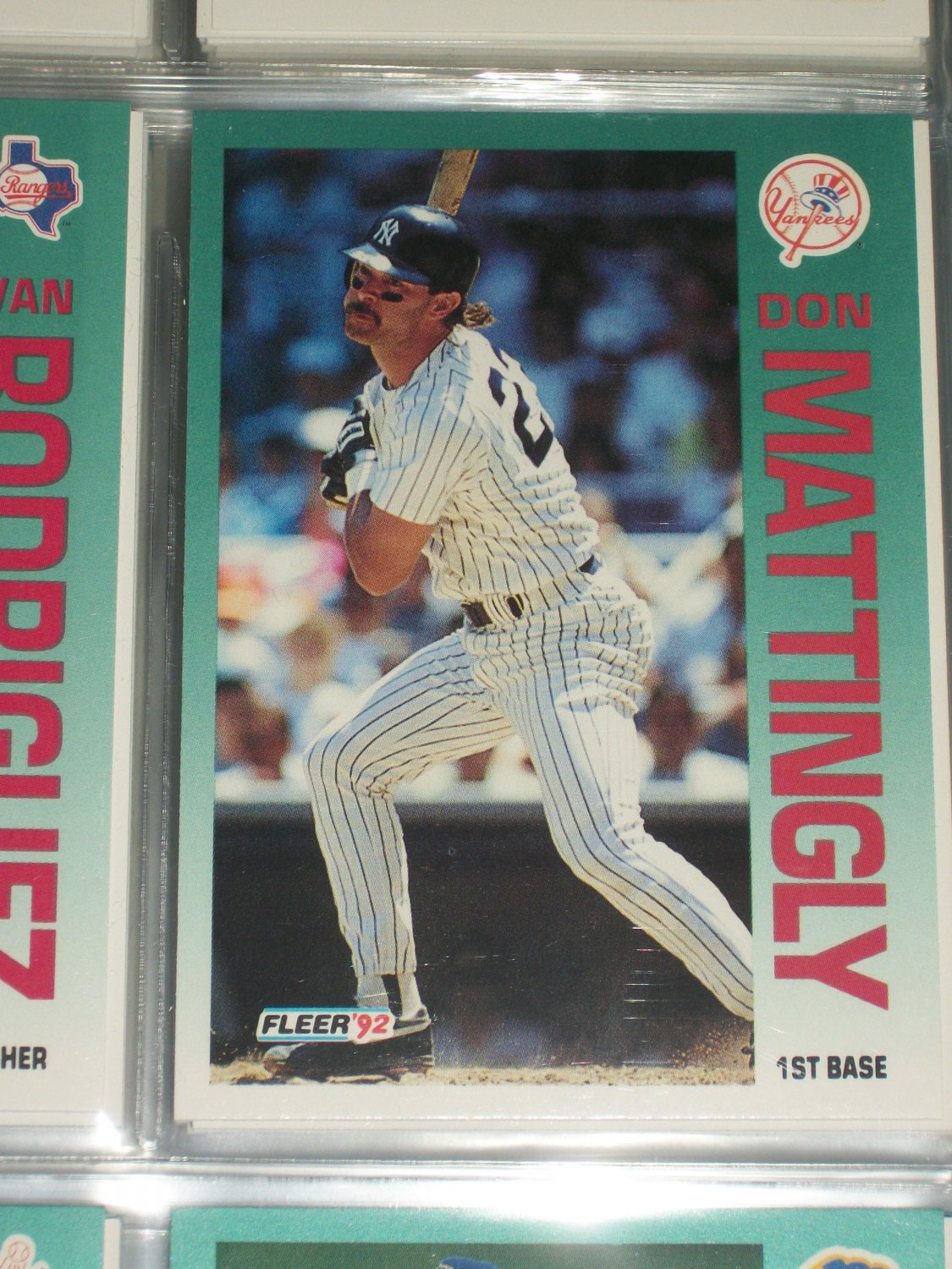 Don Mattingly 92 Fleer baseball card