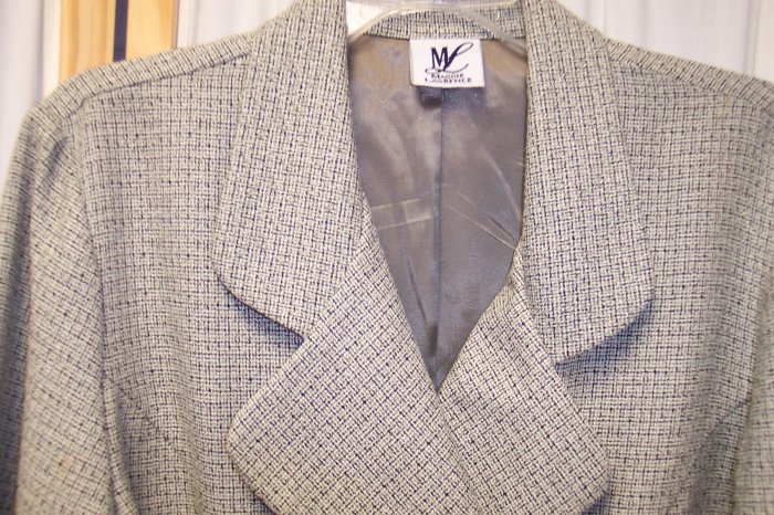 Maggie Lawrence Blazer Jacket Size 10 or 8 141-102 Once Is Never Enough