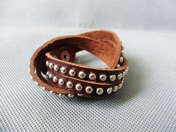 Adjustable hand-made Brown Leather stainless steel Rivets braceletB1