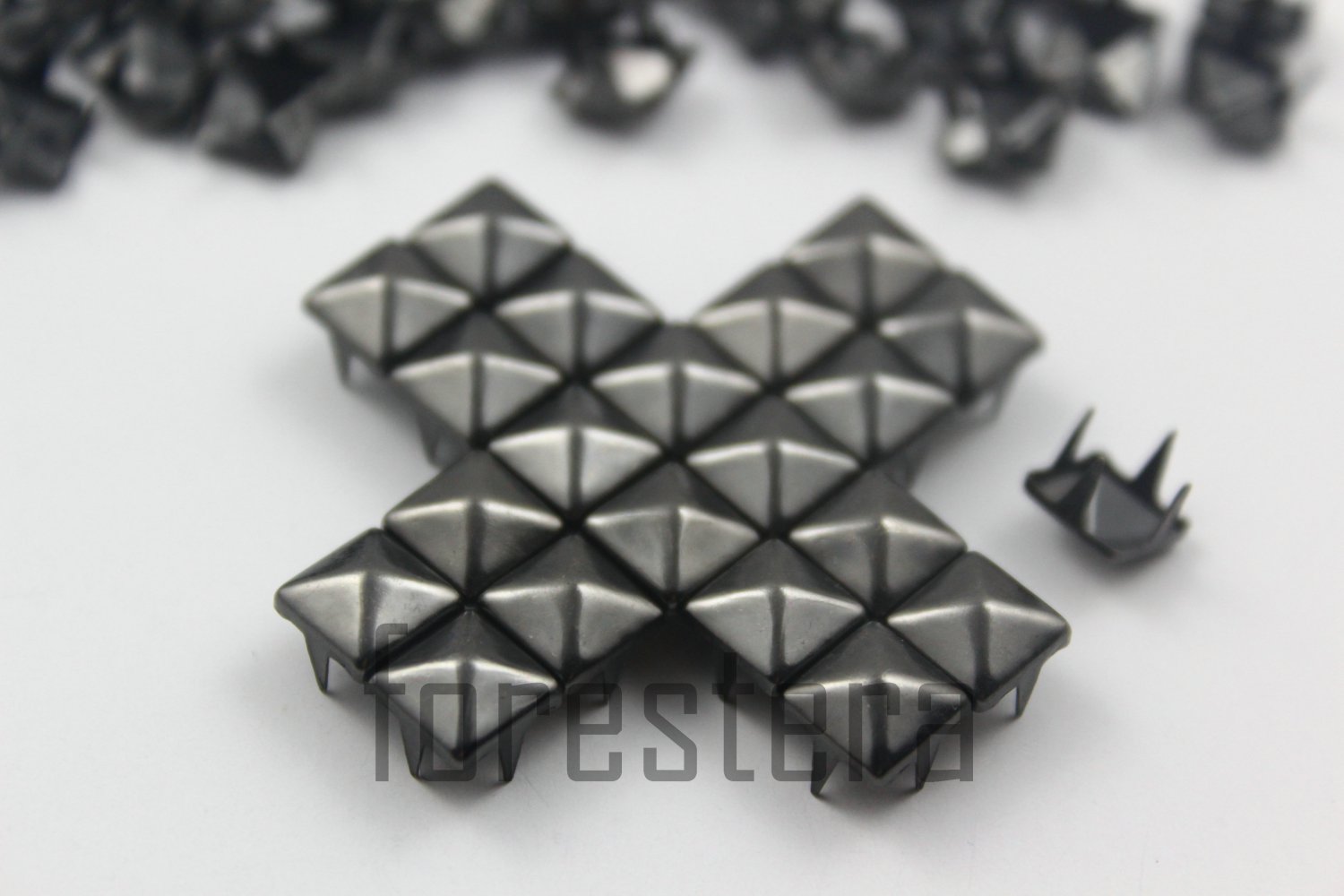 100 7mm Gunmetal Pyramid Studs DIY Studs Metal Studs Craft Studs Spike (GP07)