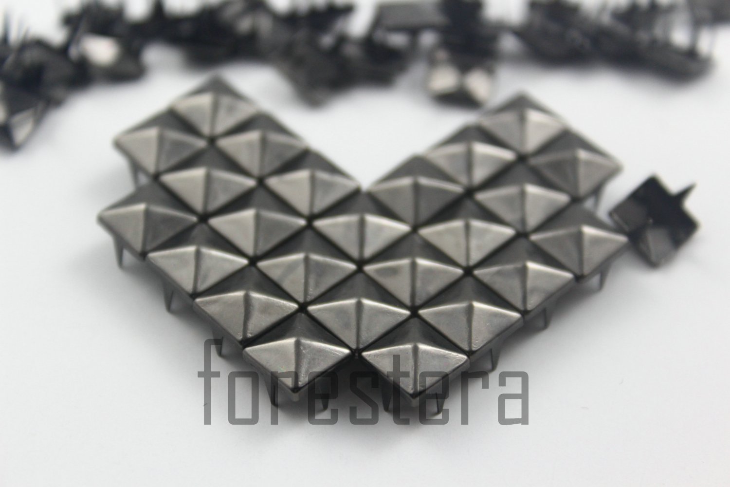 100 8mm Gunmetal Pyramid Studs DIY Studs Metal Studs Craft Studs Spike (GP08)