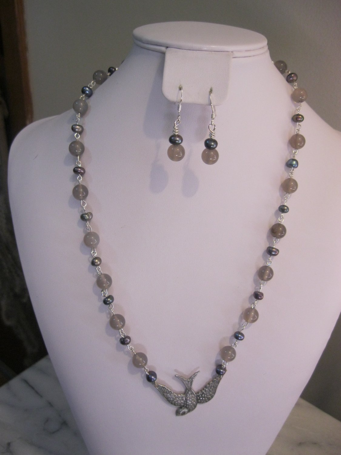 Sparrow and Pearls Jewelry Set