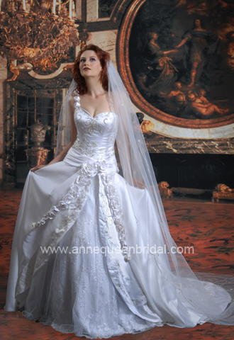 Anne Queen Bridal Wedding Gown