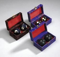 Ben Wa Balls /w Silk Box