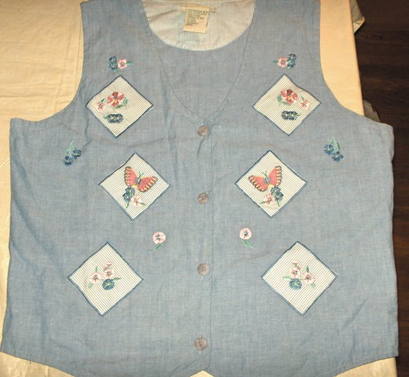 Northern Reflections Vest-flowers/butterflies-medium