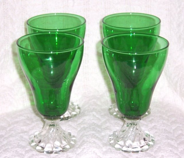 ANCHOR HOCKING SET OF 4 FOREST GREEN 6 " WATER GOBLETS