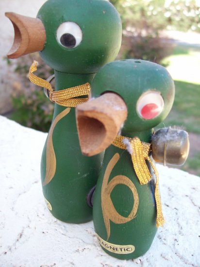 cute vintage magnetic salt and pepper birdies