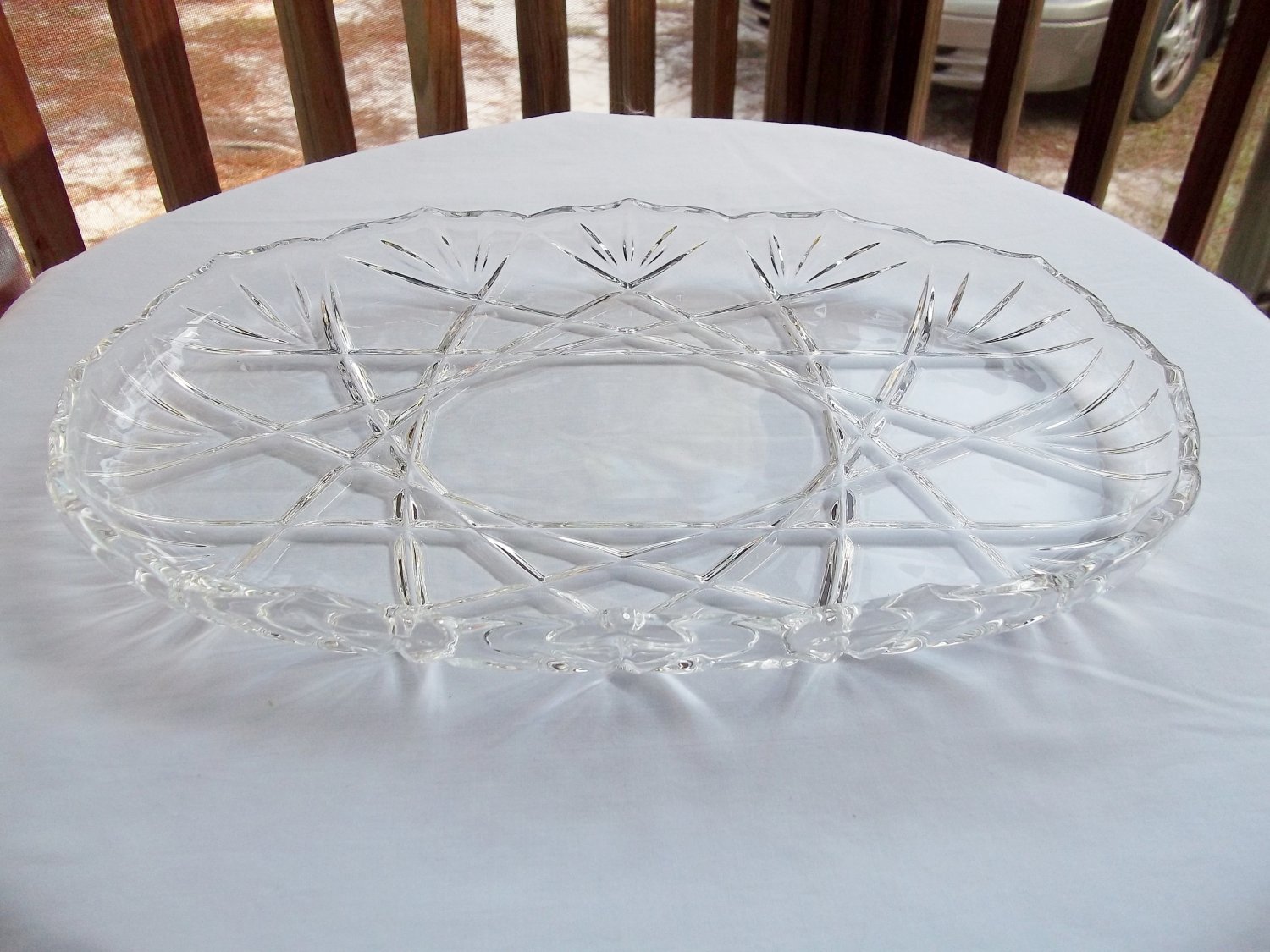LARGE CLEAR PRESSED GLASS OVAL PLATTER