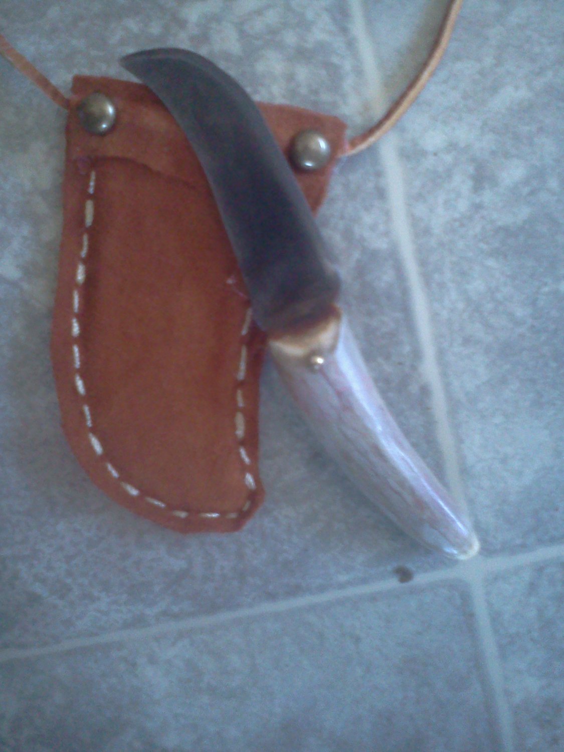 NECKLACE KNIFE