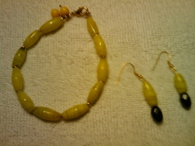 handcrafted 9 1 /2" yellow fashion anklet