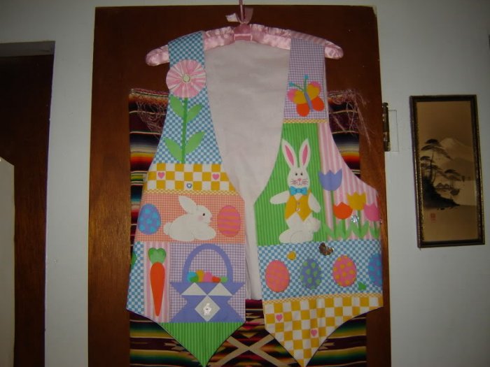 Womens Handcrafted Cotton Embellished Easter Vest M L