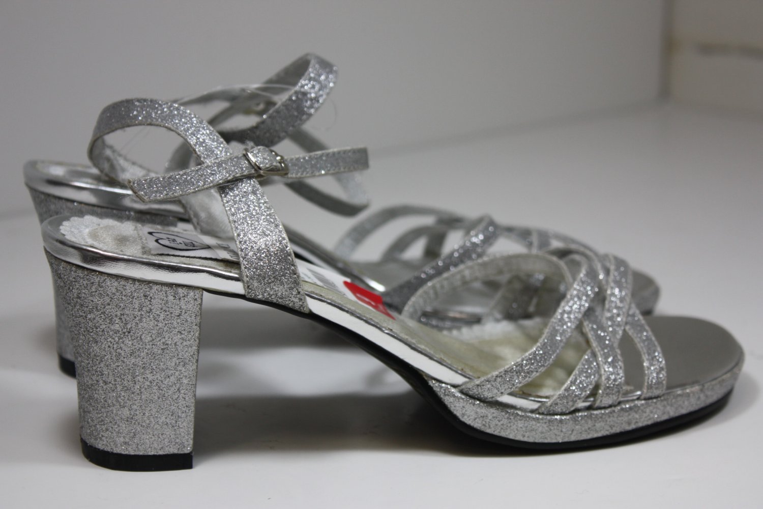 143 GIRL BING CHERRY Heels Silver Shoes US 9 $49.95