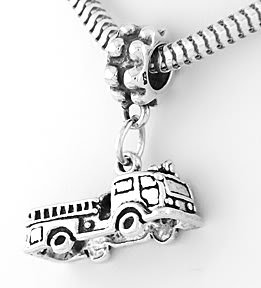 STERLING SILVER DANGLING FIRE TRUCK/ ENGINE EUROPEAN BEAD