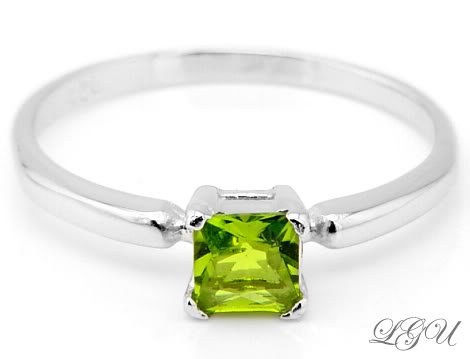 STERLING SILVER AUGUST BIRTHSTONE CZ CHILD RING SZ 4