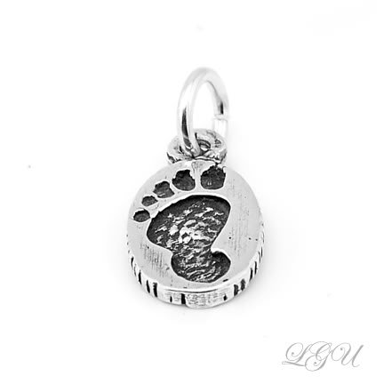 BRAND NEW STERLING SILVER FOOTPRINT CHARM/PENDANT