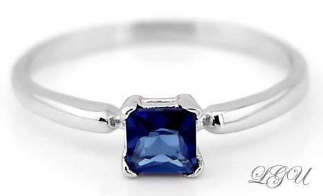 STERLING SILVER SEPTEMBER BIRTHSTONE CZ CHILD RING SZ 6