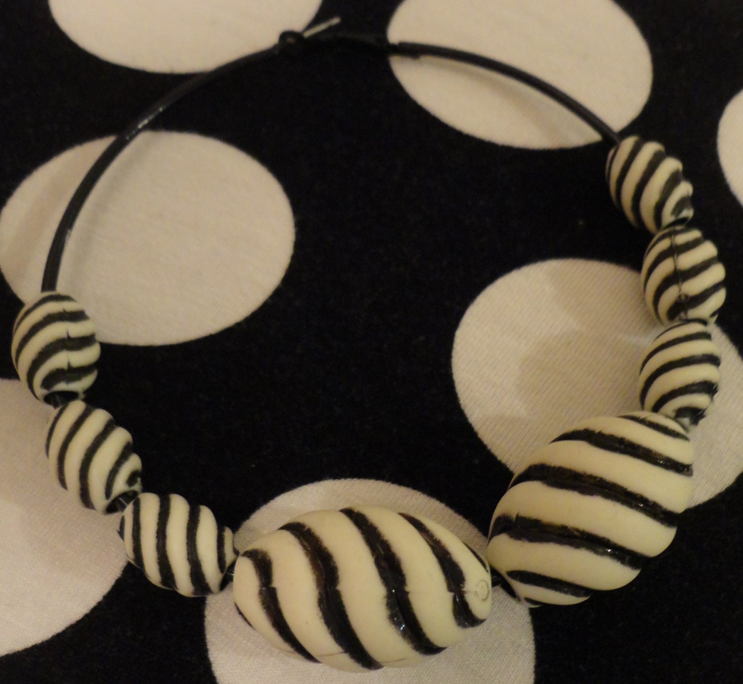 ZEBRA HOOPS