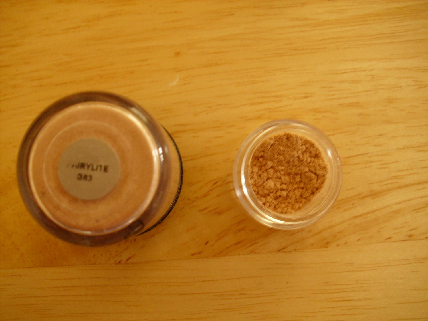 MAC Pigment Sample Fairylite