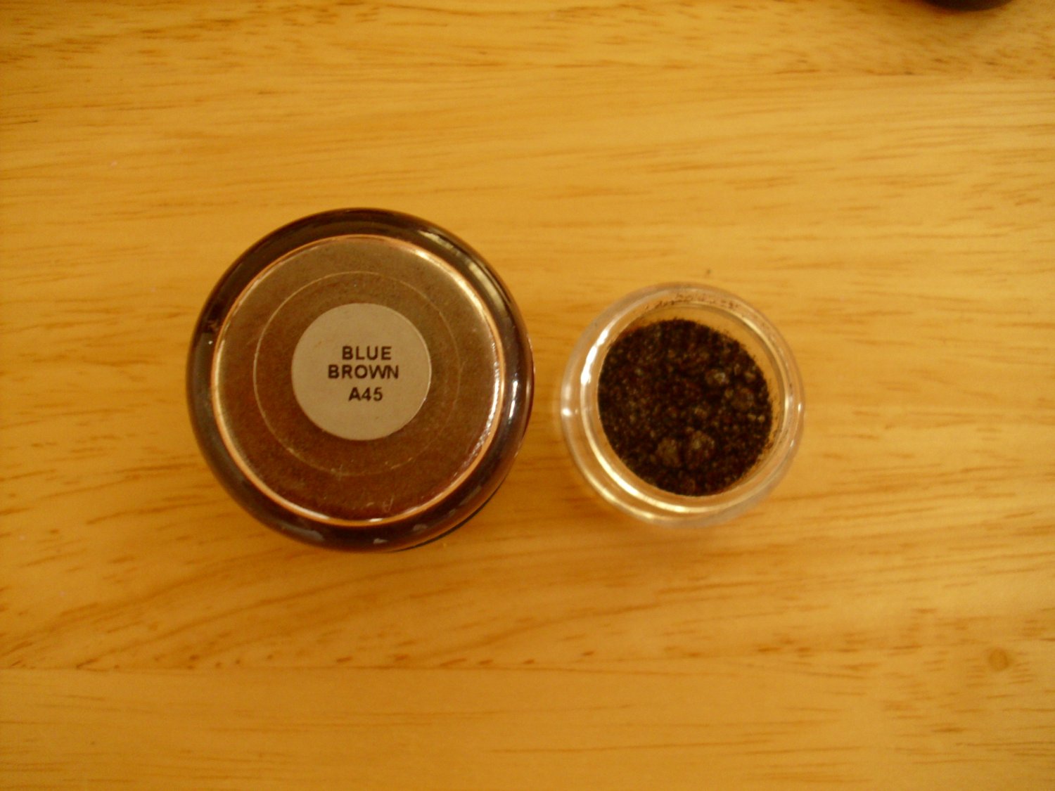 MAC Pigment Sample Blue Brown