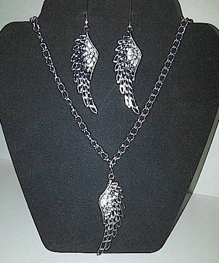 Wing Necklace & Earring set (silver)