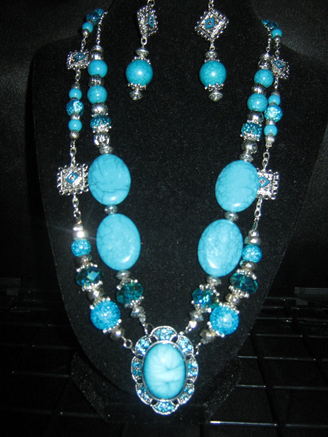 beautiful blue stone necklace