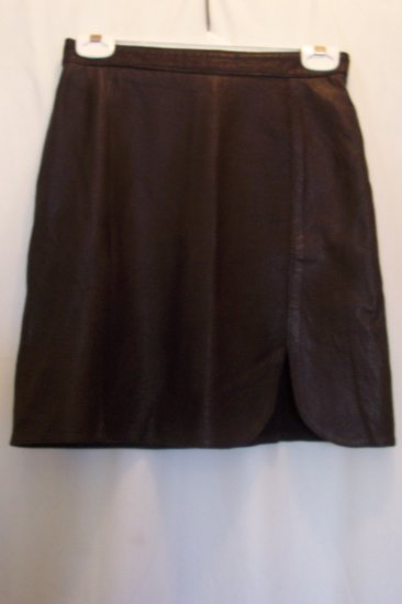 Junior/Women's Black Leather Skirt With A Tulip Front Slit