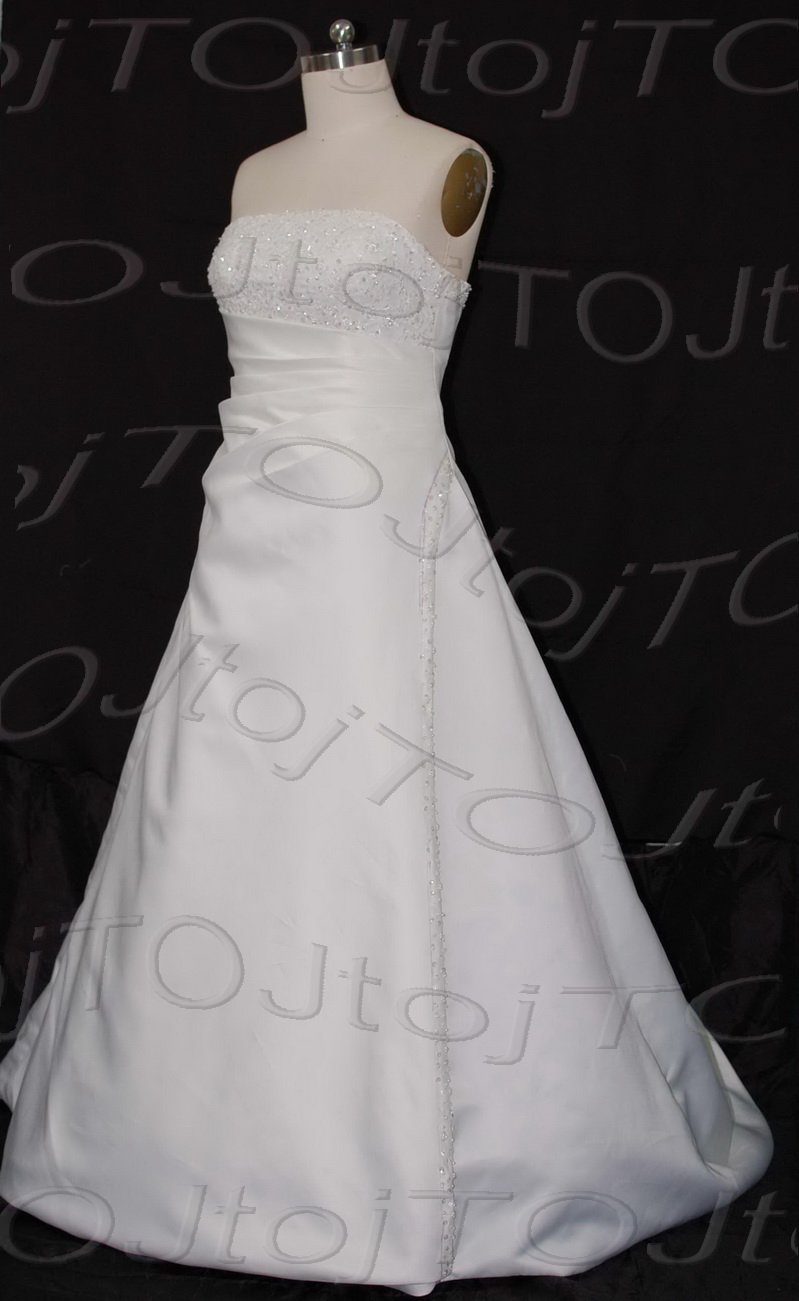 Strapless A-line wedding gown-CH0398