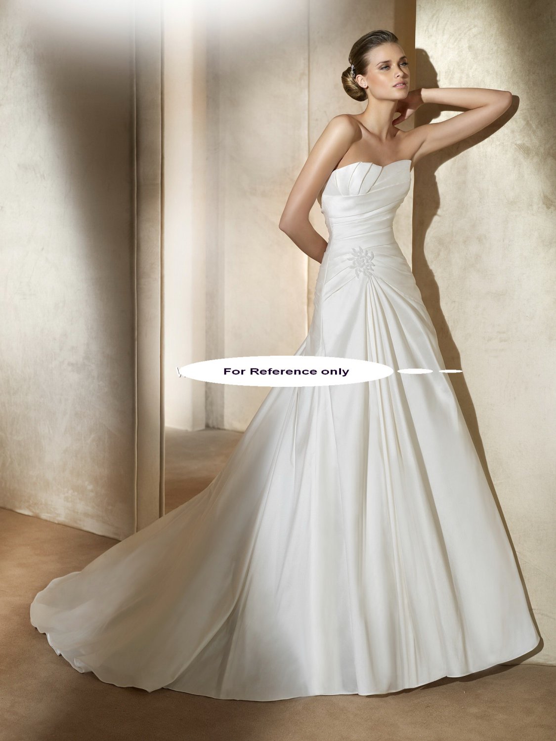 Strapless A-line wedding gown-Almata