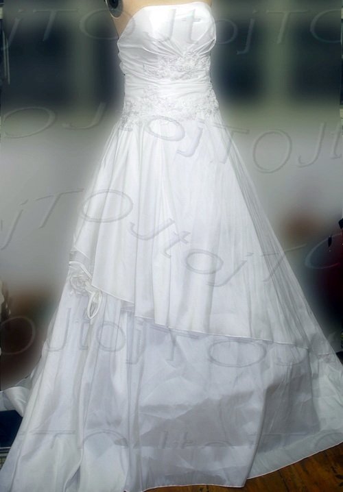 Strapless A-line medium train wedding gown-0413