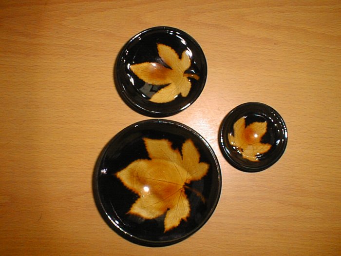 Vintage 3 Chinese maple leaf pattern bowl
