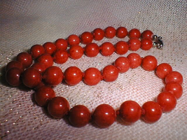 10mm 41 garnet beads/necklace