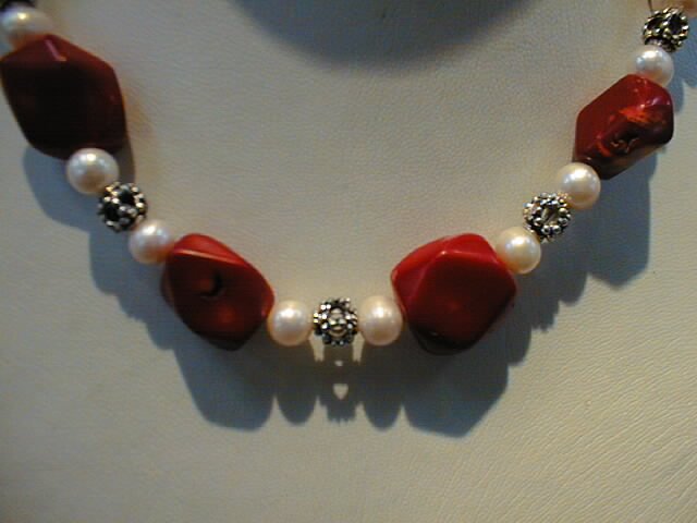 16""coral diamond shape necklace & pearl