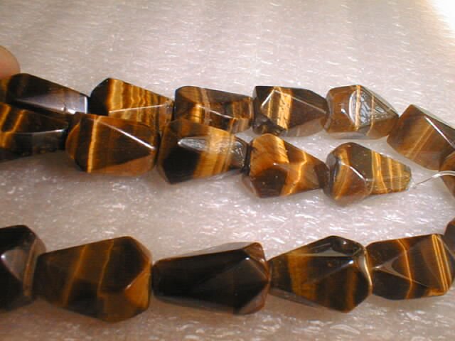 18"" tiger eye stone omphalos shape necklace