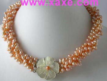 17"" 4-strands pink pearl cameo shell clasp necklace